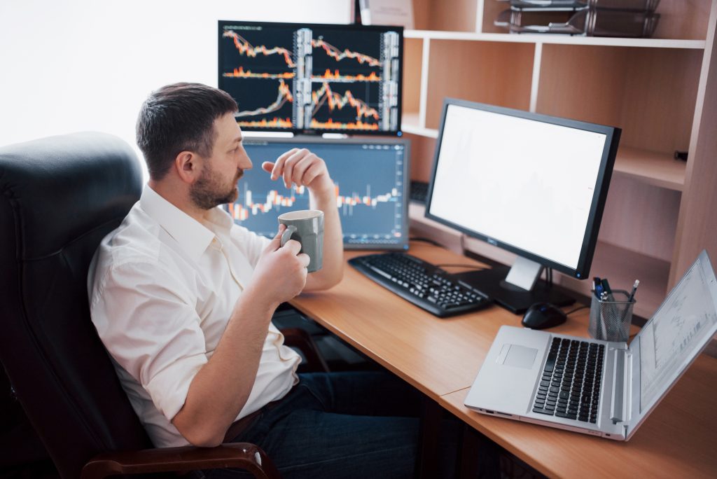 How does Option Trading work